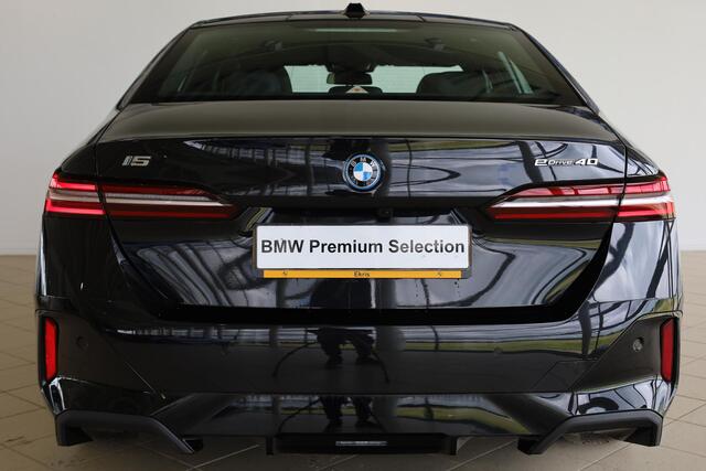 BMW i5 eDrive40 M Sportpakket | Comfortstoelen | Driving Assistant Plus