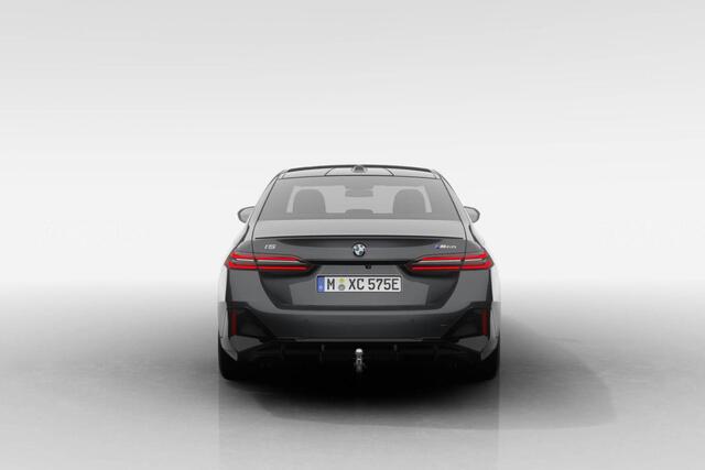BMW i5 Sedan M60 xDrive | M Sport Pro | Innovation Pack | Travel Pack | Comfort Pack | Bowers & Wilkins Surround Sound System | Driving Assistant Professional | Trekhaak