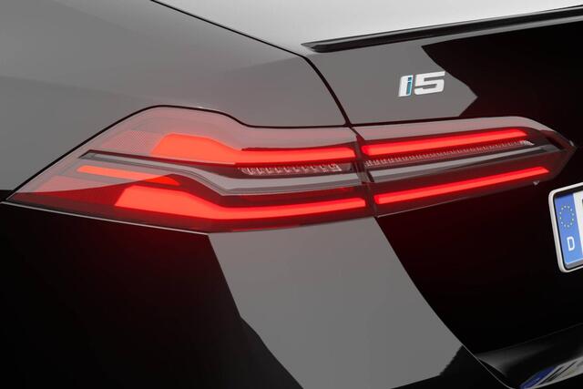 BMW i5 Sedan eDrive40 M Sport Edition | M Sport Pro | Innovation Pack | Travel Pack | Comfort Pack