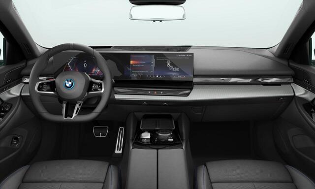 BMW i5 eDrive40 Sedan | M Sport Edition | M Sportpakket | Innovation Pack | Travel Pack