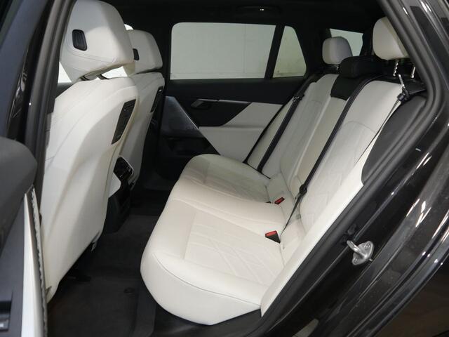 BMW i5 Touring eDrive40 M-Sport Pro - Onderstel Prof - Pano - Trekhaak - Driving Ass Prof