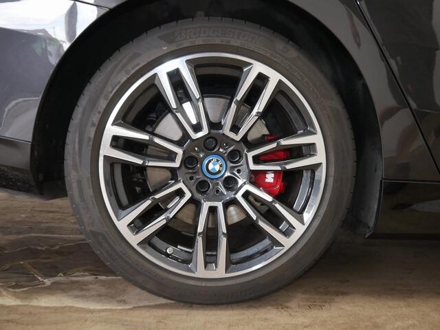 BMW i5 Touring eDrive40 M-Sport Pro - Onderstel Prof - Pano - Trekhaak - Driving Ass Prof