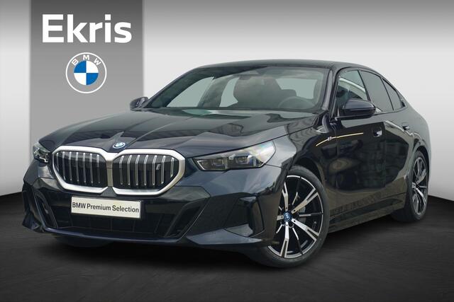 BMW i5 Sedan eDrive40 M Sportpakket 20'' / Panoramadak / Comfortstoelen / Harman Kardon / Driving Assistant Plus