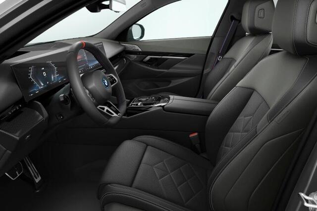 BMW i5 M60 xDrive 84 kWh
