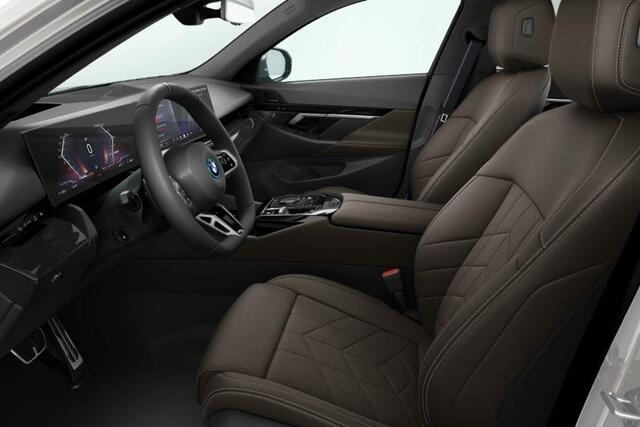 BMW i5 Touring eDrive40 84 kWh - Verwacht: oktober 2025