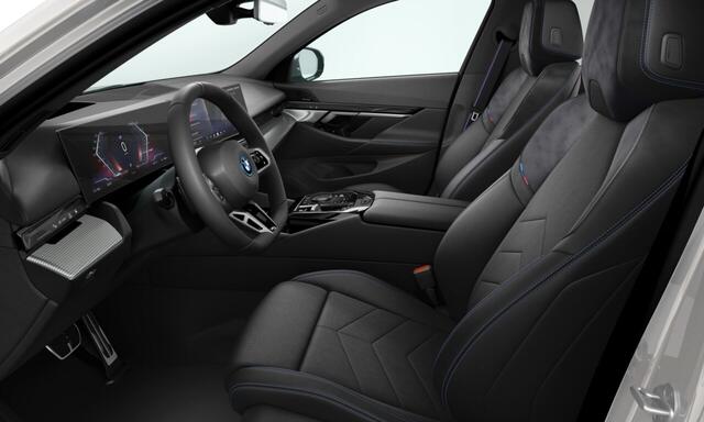 BMW i5 Touring eDrive40 | M-Sport Pro | 20'' | Panorama. | Trekhaak | Park. Plus | Head-Up | Comf. Acc. | Harman/Kardon | Stuur + Stoelverw. | Driv. Ass. | Getint glas | Adapt. LED