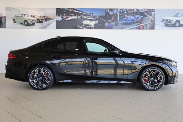 BMW i5 M60 xDrive | M Sportpakket Pro | Innovation Pack | Travel Pack | Comfort Pack