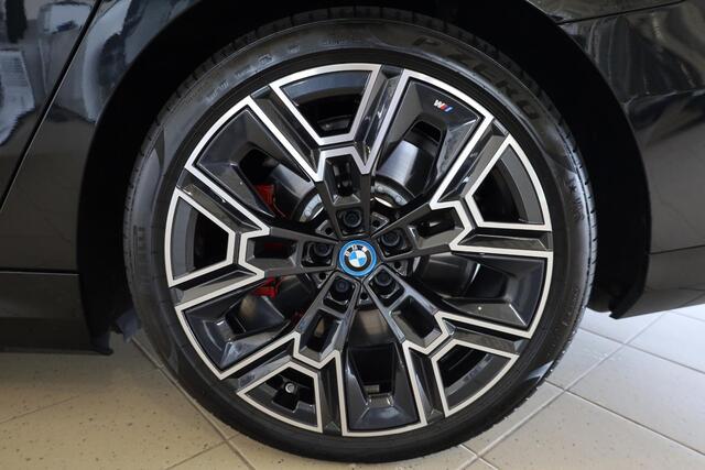 BMW i5 M60 xDrive | M Sportpakket Pro | Innovation Pack | Travel Pack | Comfort Pack