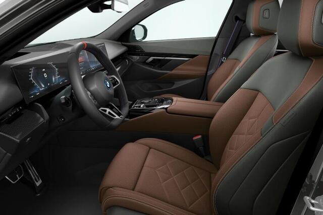BMW i5 Touring M60 xDrive 84 kWh