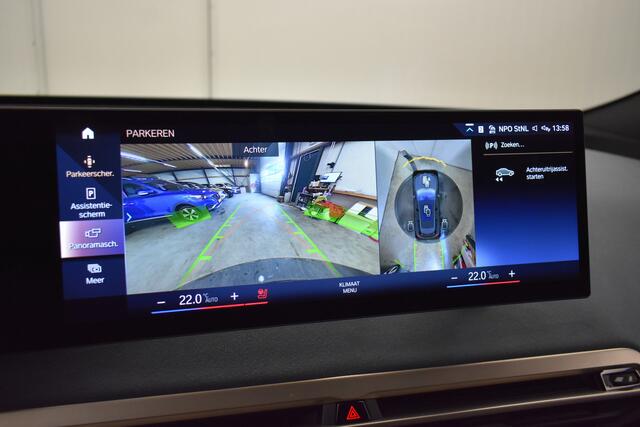 BMW iX xDrive40 High Executive 77 kWh El Trekhaak Panodak Head Up Camera