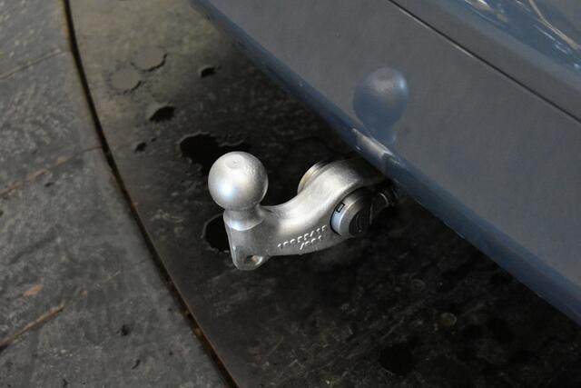 BMW iX xDrive40 High Executive 77 kWh El Trekhaak Panodak Head Up Camera