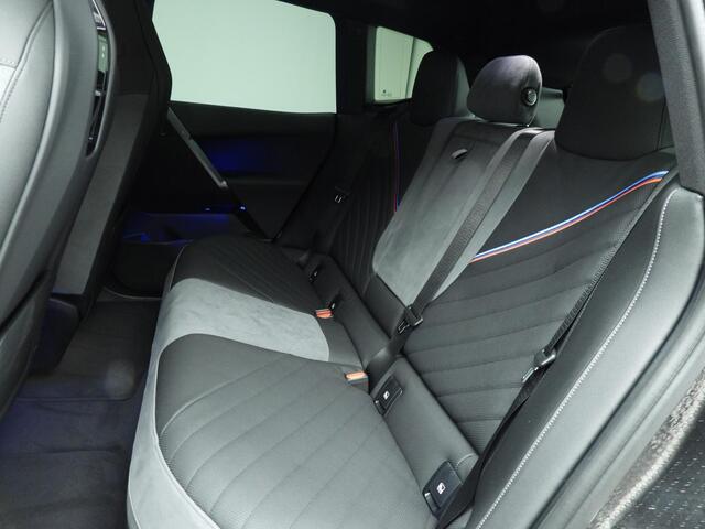BMW iX xDrive45 | M Sportpakket Pro | Comfort Pack | Innovation Pack