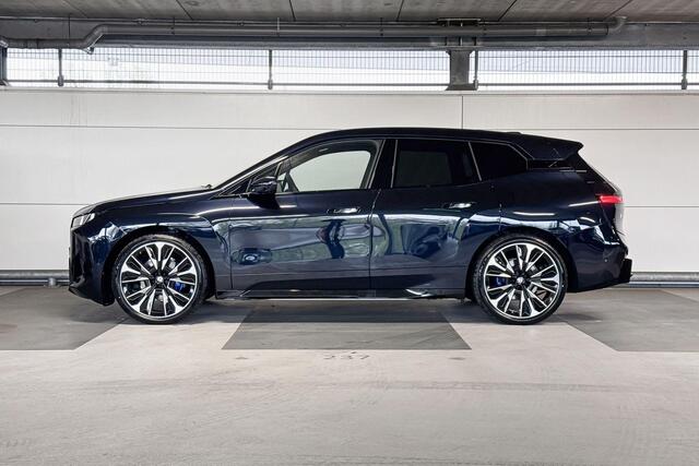 BMW iX xDrive45 101 kWh | Trekhaak met elektrisch wegklapbare kogel