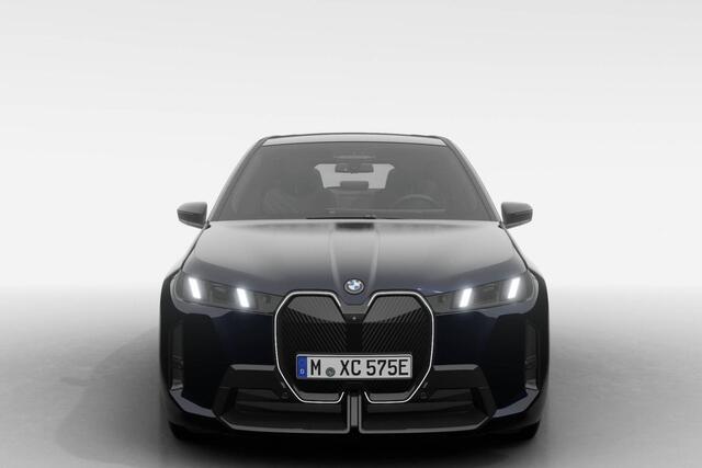 BMW iX xDrive45