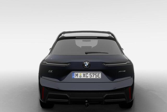 BMW iX xDrive45