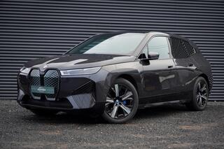 bmw-ix-xdrive40-excellence-77-kwh--