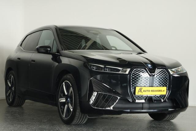 BMW iX xDrive50 Sport SKY 112 kWh / Pano / HUD / Harmankardon / Trekhaak