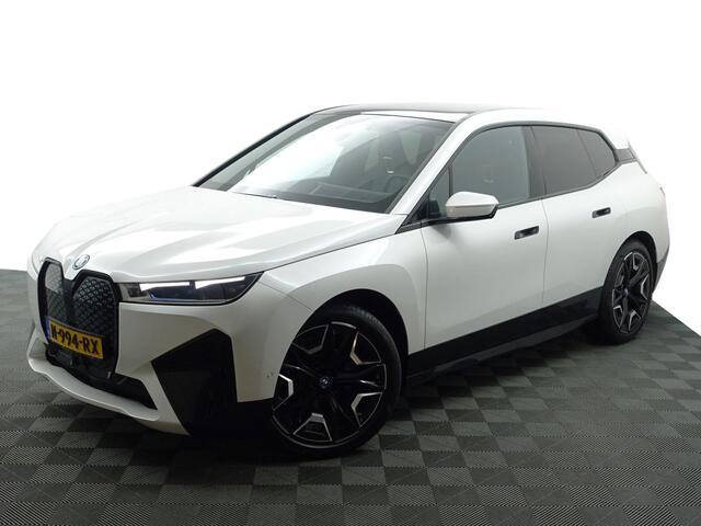 BMW iX xDrive40 M Gold Edition 77 kWh- Harman Kardon, Stoelmassage, Stuur/Stoelverwarming, Head Up, 360 Camera, Ada Cruise
