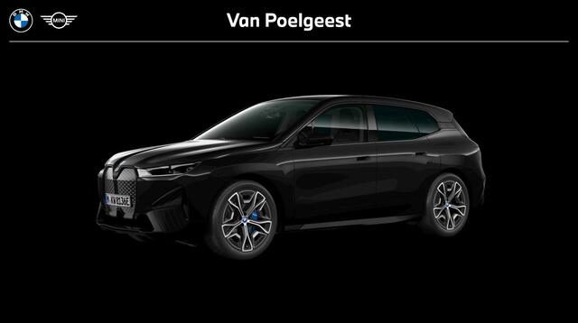 BMW iX xDrive40 Sportpakket / Comfort Access / Driving Assistant Professional / Parking Assistant Plus / Harman Kardon / 22 inch