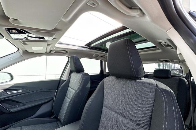 BMW iX1 eDrive20 Premium Pack | Travel Pack | Panoramadak