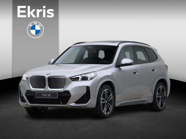 BMW iX1 xDrive30 67 kWh | M-Sportpakket | Trekhaak | 19inch |