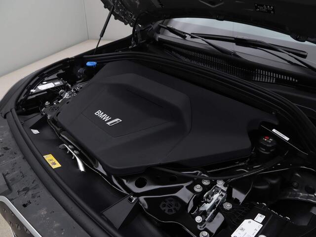 BMW iX1 xDrive30 67 kWh | M-Sportpakket | Trekhaak | 19inch |