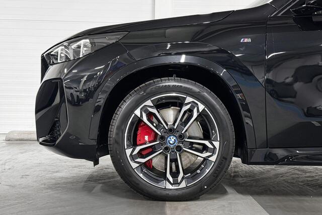 BMW iX1 eDrive20 | M-Sport Pro | Travel Pack | Innovation Pack | Driving Assistant Plus | Harman/Kardon | Comfort Access | Trekhaak