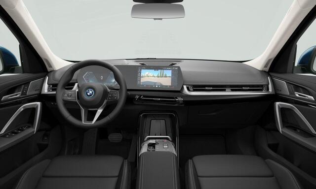 BMW iX1 eDrive20 | xLine | Innovation Pack | Travel Pack