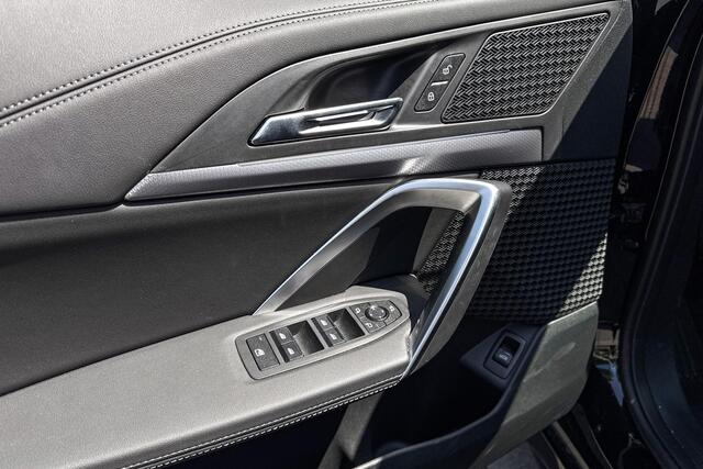 BMW iX1 xDrive30 67 kWh | Selections 500