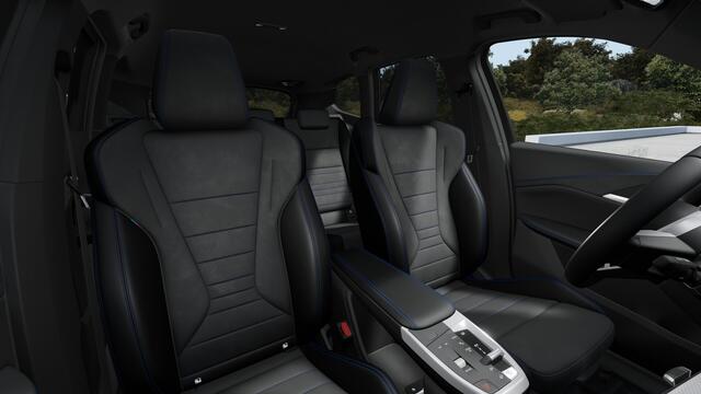 BMW iX1 eDrive20 M Sport / Sportstoelen / Achteruitrijcamera / M Adaptief onderstel / Stoelverwarming / Harman-Kardon