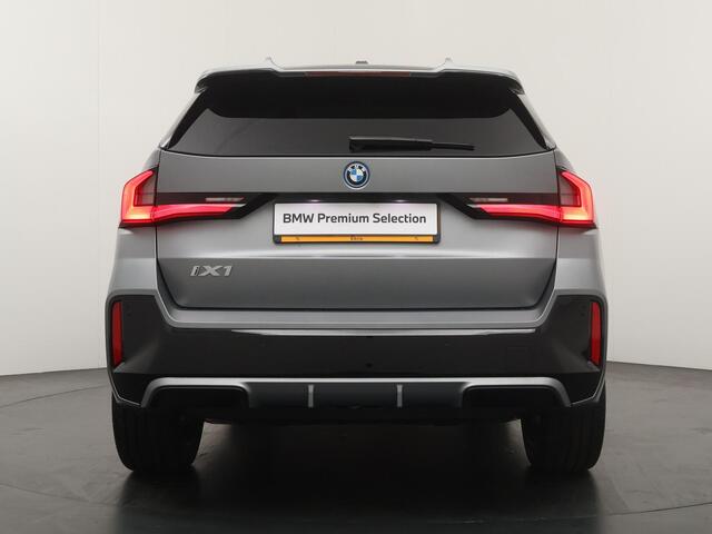 BMW iX1 eDrive20 | M Sportpakket Pro | Premium Pack | Travel Pack