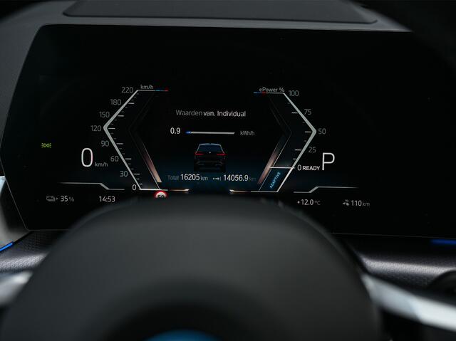 BMW iX1 XDRIVE 30 LAUNCH EDITION 67 kWh | M-SPORT | NL-AUTO | COMFORT ACCESS | PANORAMADAK | 360 CAMERA | HARMAN/KARDON | HEAD-UP | VIRTUAL COCKPIT | MEMORY SEATS | ACTIVE CRUISE | EL. TREKHAAK