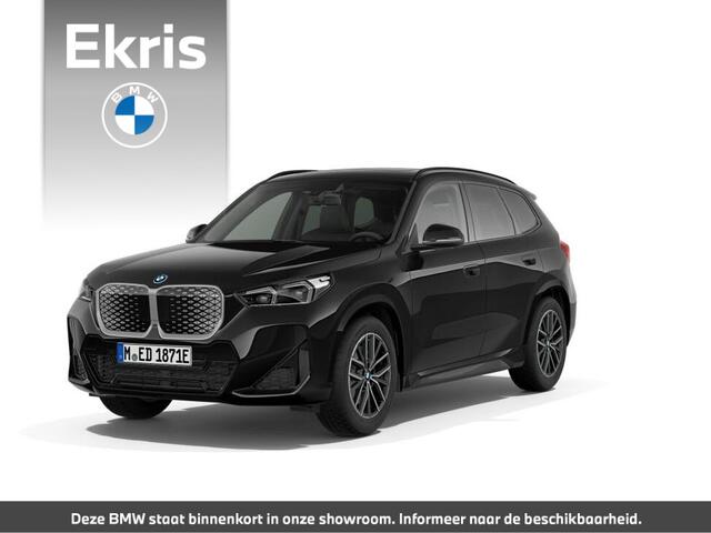BMW iX1 eDrive20 M Sport Edition | M Sportpakket Pro | Travel Pack | Panoramadak | Trekhaak