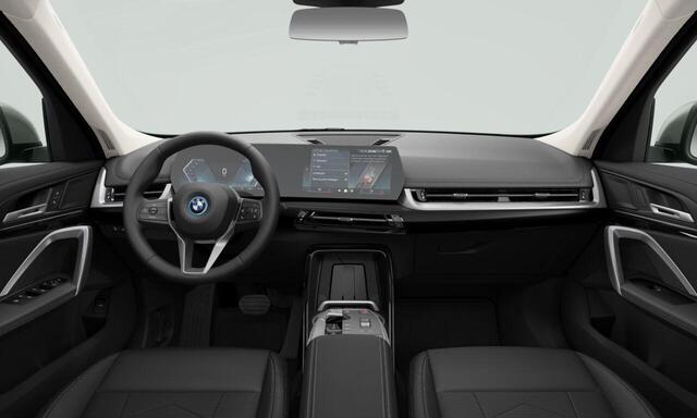 BMW iX1 eDrive20 Pure Edition | X Line | Premium Pack