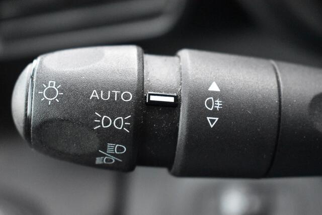 Citroen BERLINGO XL PureTech 110 Live 7p. | Dab + | Perkeerhulp A |