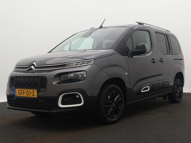 Citroen BERLINGO 1.2 PureTech Shine Direct leverbaar! Rolstoelauto, uitgevoerd met bodemverlaging