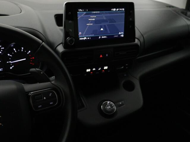 Citroen BERLINGO 1.2 PureTech Shine Direct leverbaar! Rolstoelauto, uitgevoerd met bodemverlaging