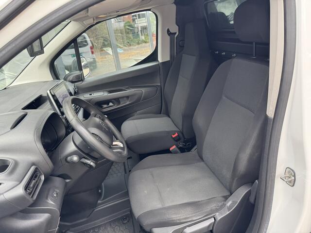 Citroen BERLINGO 1.5HDI 131pk Club*Keyless*Camera*Navi*Schuifdeur dubbel*