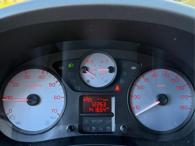 Citroen BERLINGO BWJ 2017 | 1.2PT 111PK XTR | CLIMA | NAVI | STOELVERW. | TREKHAAK | CRUISE | PDC | DONKER GLAS |