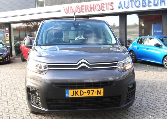 Citroen BERLINGO 110 Pk Benzine 5-Persoons *Origineel Navigatie * Cruise Control * Airco * Hoge Zit * DAB Radio * Tevens Apple Car Play / Android Auto voor Maps & Spotify * Vingerhoets; Vierde Generatie Eersteklas Service, al meer dan 100 jaar........