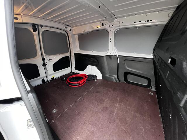 Citroen BERLINGO ë-Berlingo 136 L2 50 kWh / Accu SoH 100% / 3 Fasen CCS Snelladen / Cruise Control / Airco