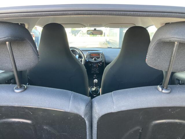 Citroen C1 1.0 VTi Feel Comfort Look 5-drs. AIRCO/MEDIA/PRIVACYGLASS