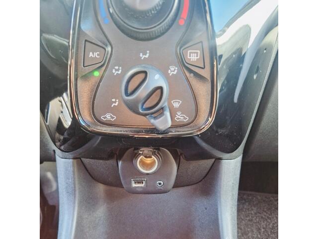Citroen C1 1.0 VTi Feel-NL-Apple CarPlay-Camera-5-DRSLed -Cruise