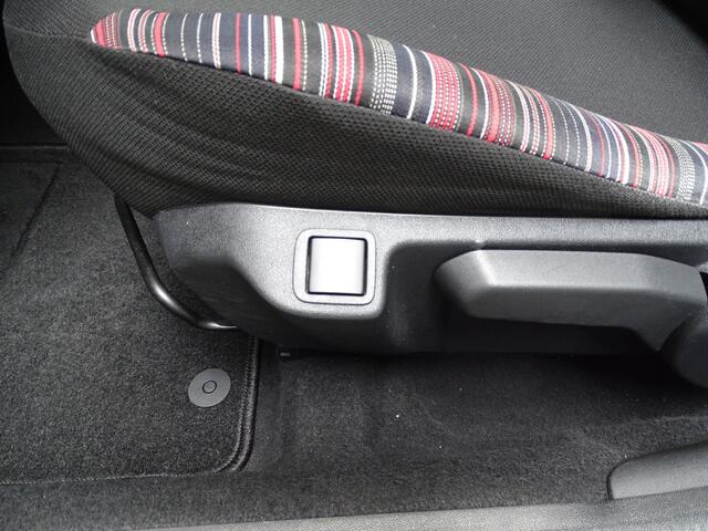 Citroen C1 1.0 e-VTi Shine Airco, bl thooth. stoel verwarming, etc