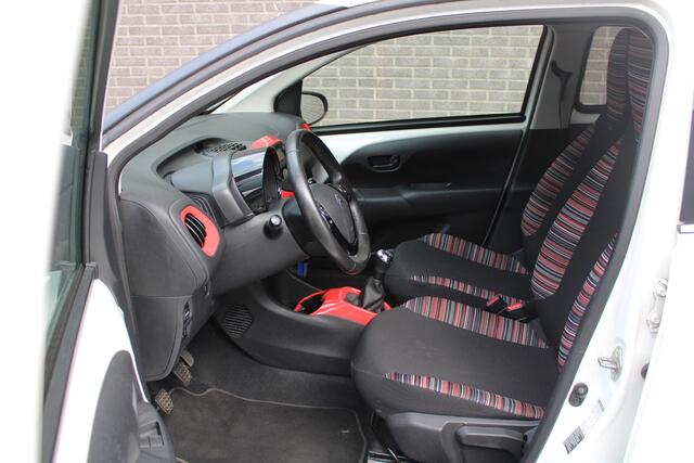 Citroen C1 1.0 VTi Airscape Feel Airco, Bluetooth, elektrisch vouwdak