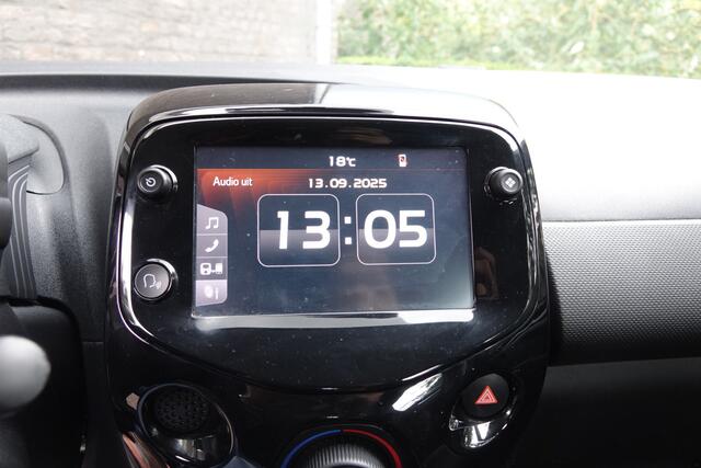 Citroen C1 1.0 VTi Feel, zwart, 5 deurs, airco, camera Inclusief BTW Inclusief 1 jaar garantie