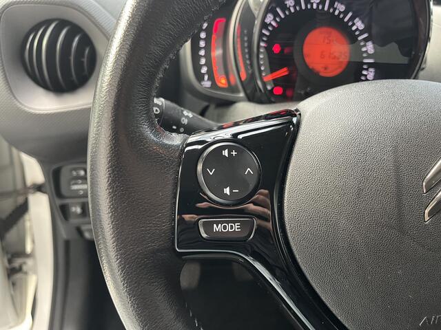 Citroen C1 1.0 VTi Shine , Stoelverwarming, Klimaat Controle, Achteruitrij Camera, Apple Carplay en Android Auto