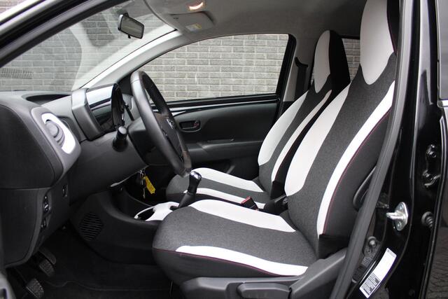 Citroen C1 1.0 VTi Millenium Applecarpl./Andr. Auto, Elektr. Ramen voor, Start/Stop Systeem, Snelheidslimit.