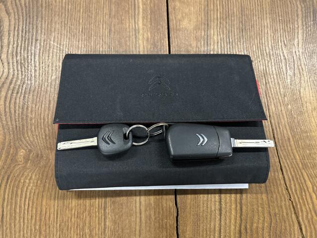 Citroen C1 1.0 VTi Shine | Achteruitrijcamera | Stoelverwarming | Apple carplay | Climate control | LED Dagrijverlichting | 12-2020