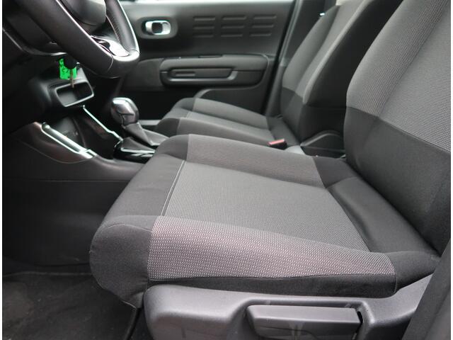 Citroen C3 Aircross 130 Pk Benzine *** AUTOMAAT *** Hoge Zit * Climate & Cruise Control * DAB Radio Ontvangst * Apple Car Play & Android Auto voor Spotify & Navigatie * Achteruitrij Camera * Vingerhoets; Vierde Generatie Eersteklas Service !